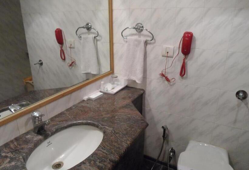 فندق Kalyan Residency