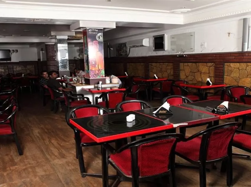ホテル Nandini Palace