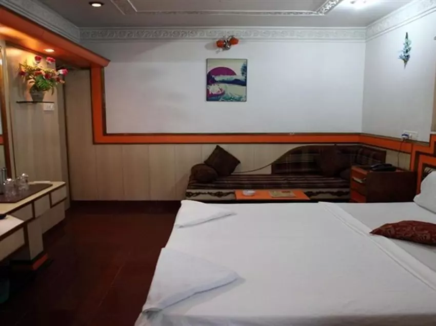 ホテル Nandini Palace