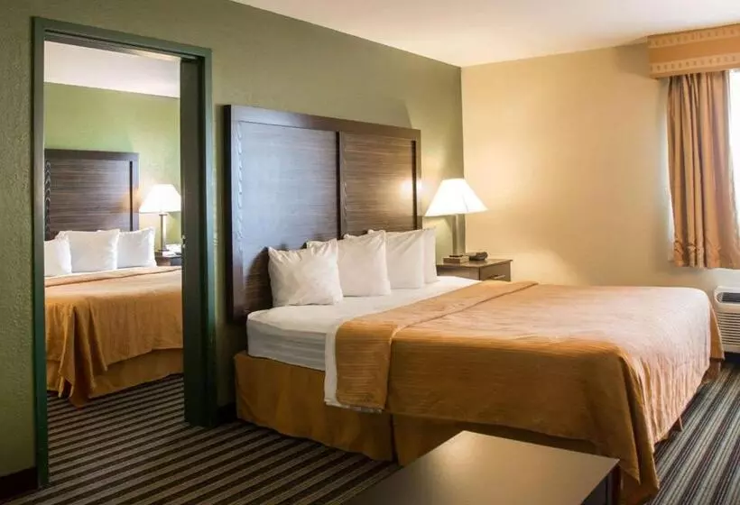 호텔 Quality Inn & Suites Loves Park Near Rockford