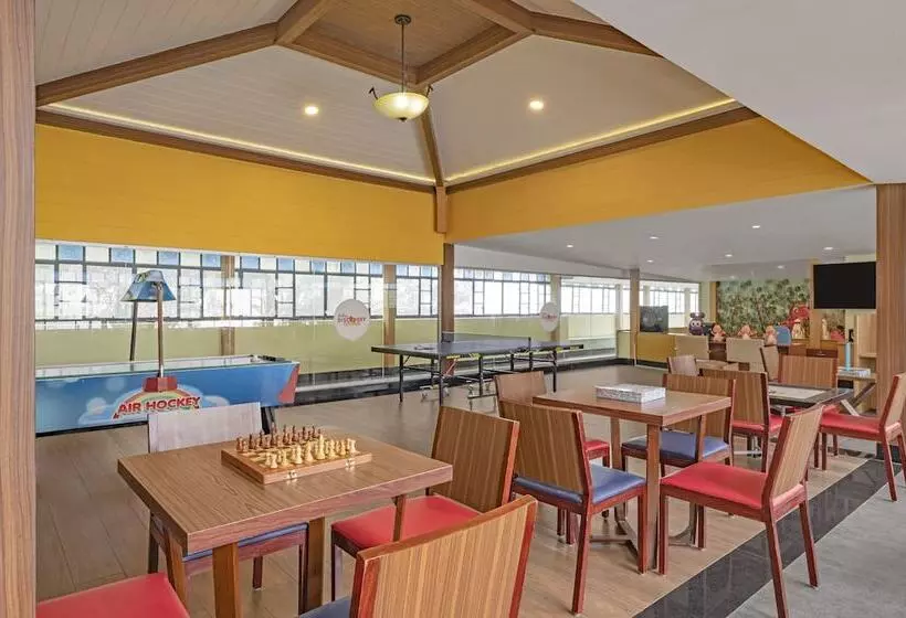 هتل Sterling Yercaud