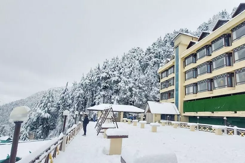 Snow Valley Resorts Dalhousie