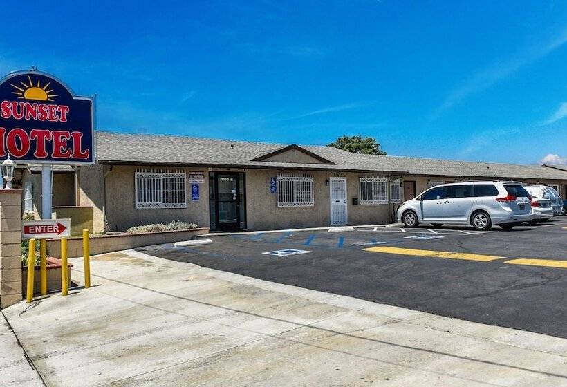 Sunset Motel
