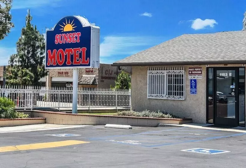 Sunset Motel