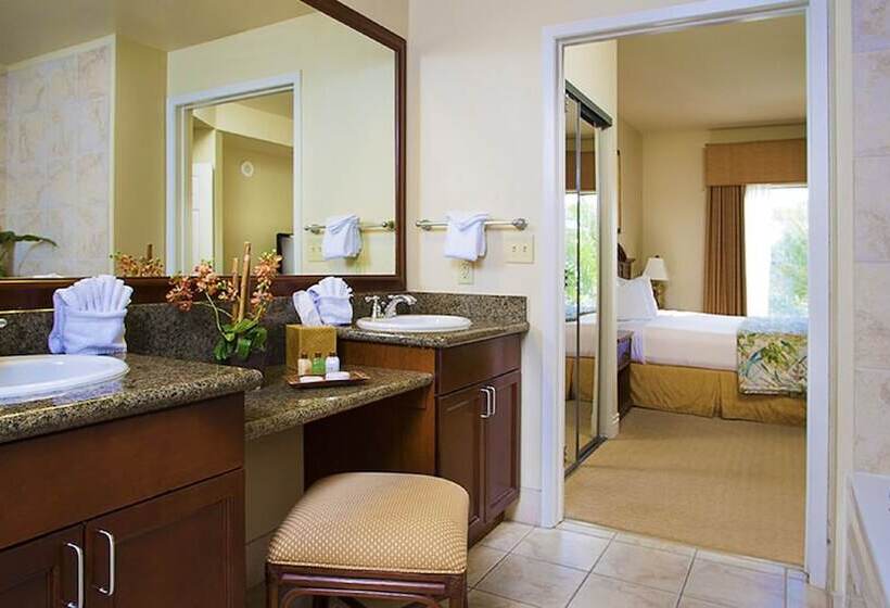 Tahiti Village Resort & Spa