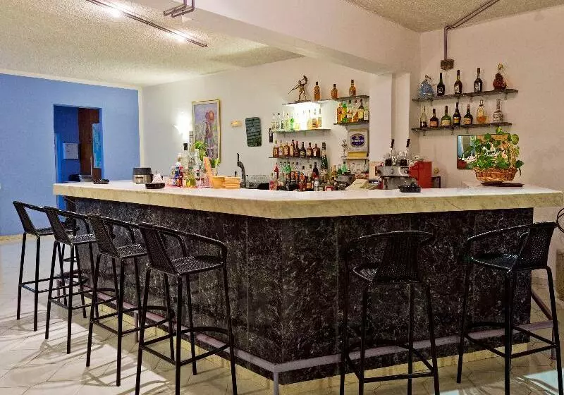 Trianta Hotel Apartments