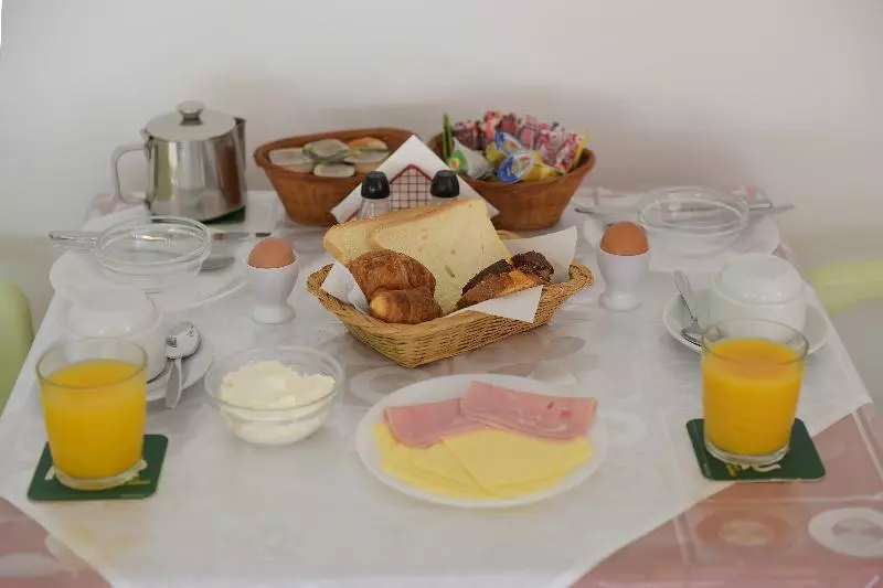 Trianta Hotel Apartments