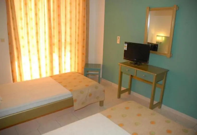 Trianta Hotel Apartments