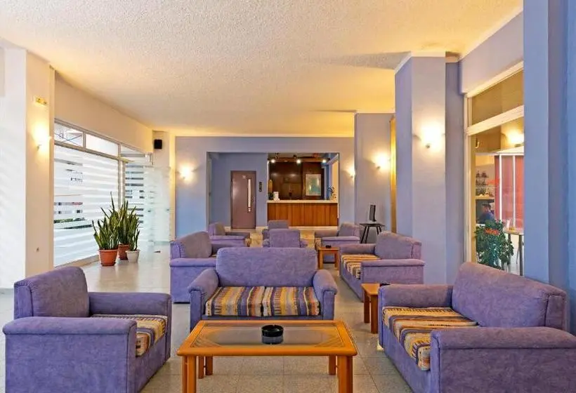 Trianta Hotel Apartments