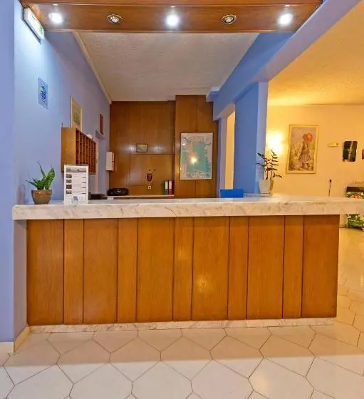 Trianta Hotel Apartments