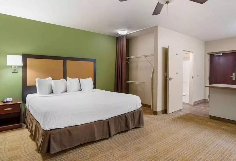 Extended Stay America Select Suites Chicago Lisle