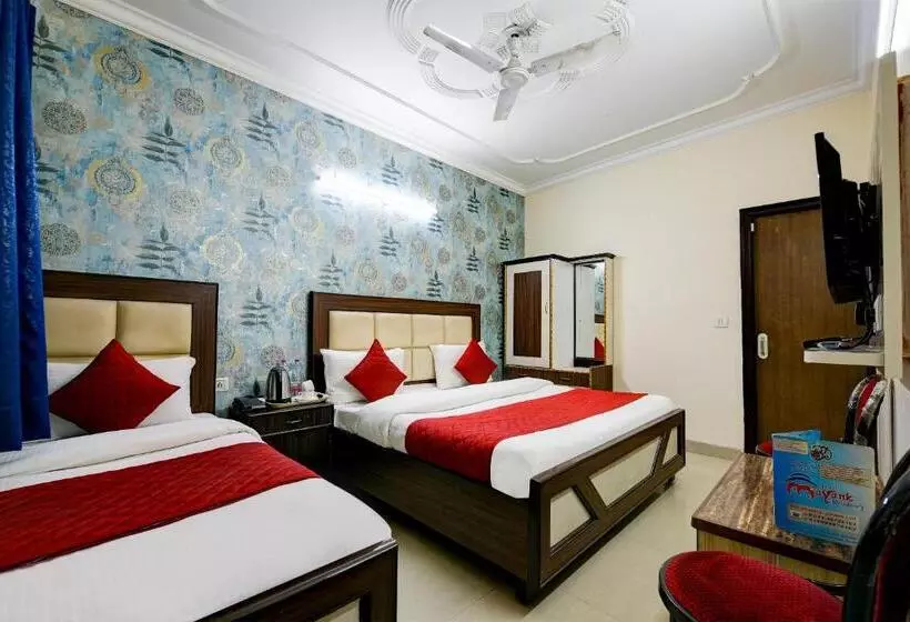 هتل Mayank Residency