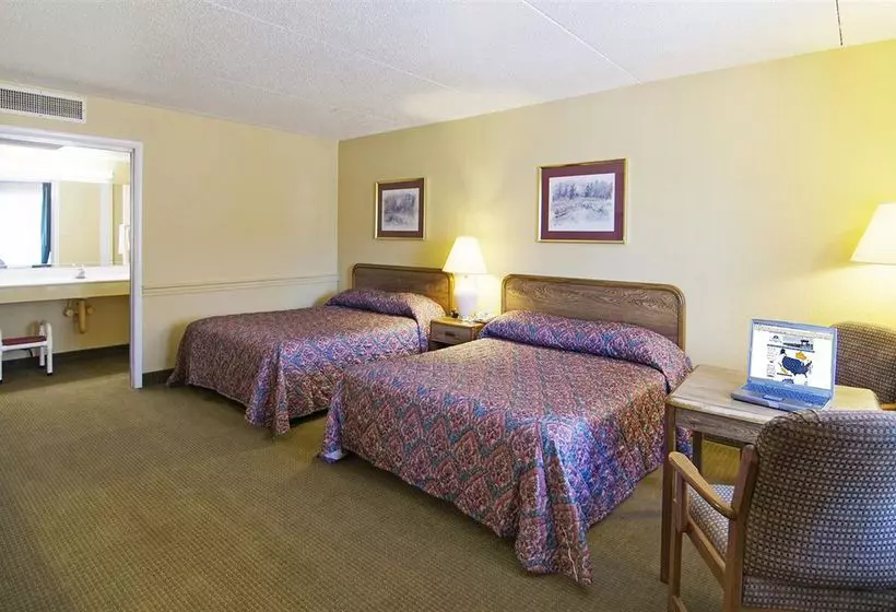 Отель Americas Best Value Inn & Suites Conway