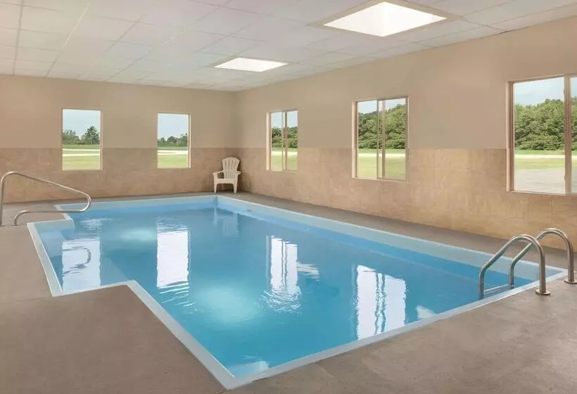 فندق Baymont By Wyndham Swanton