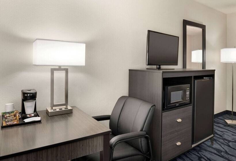 فندق Baymont By Wyndham Swanton