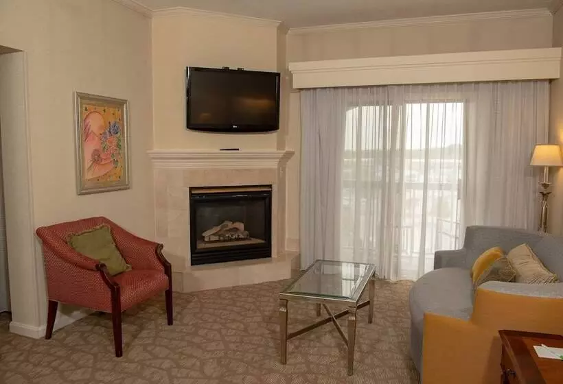 호텔 Courtyard By Marriott Erie Ambassador Conference Center