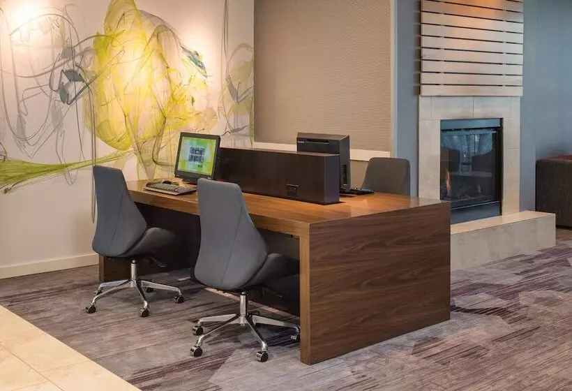 فندق Courtyard By Marriott Seattle Federal Way