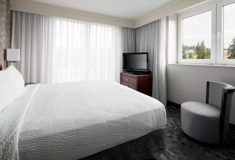 فندق Courtyard By Marriott Seattle Federal Way