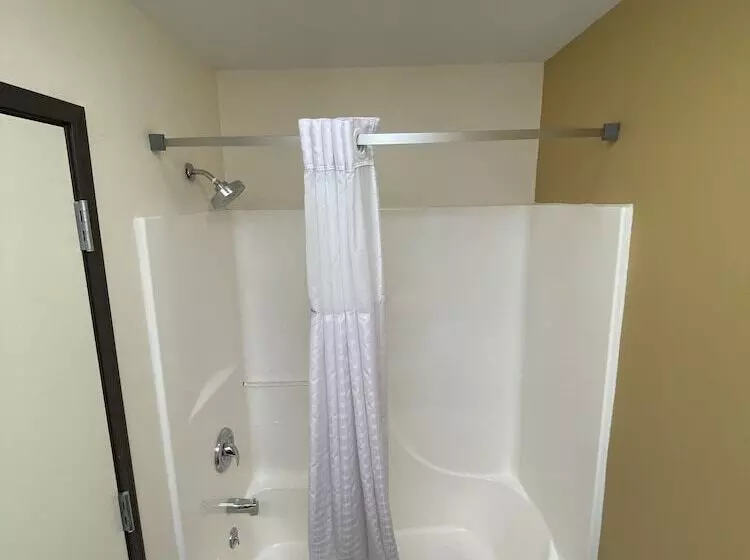 בית מלון כפרי Days Inn By Wyndham Jefferson City