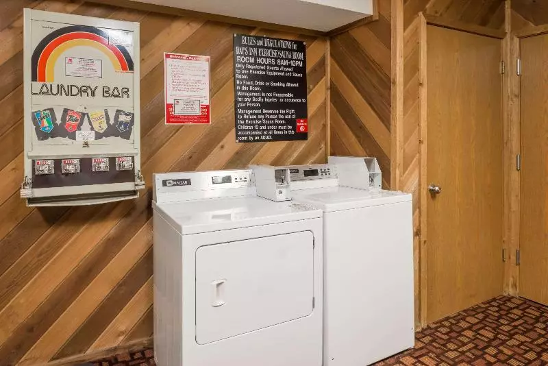 Отель Days Inn By Wyndham Mexico