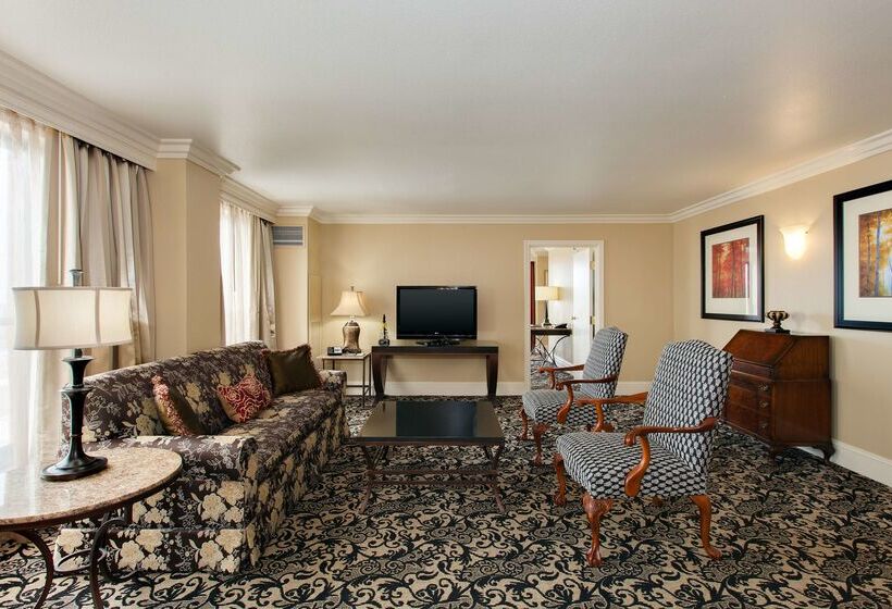 فندق President Abraham Lincoln Springfield   Doubletree By Hilton