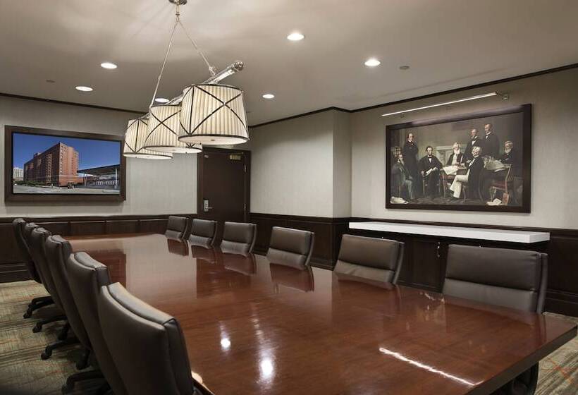 فندق President Abraham Lincoln Springfield   Doubletree By Hilton