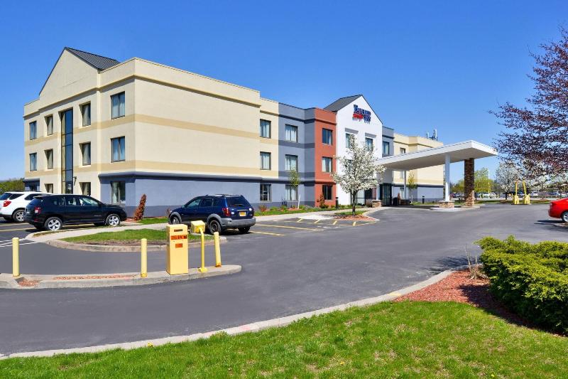 فندق Fairfield Inn Rochester Airport