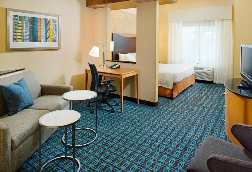 فندق Fairfield Inn & Suites By Marriott San Antonio Seaworld / Westover Hills