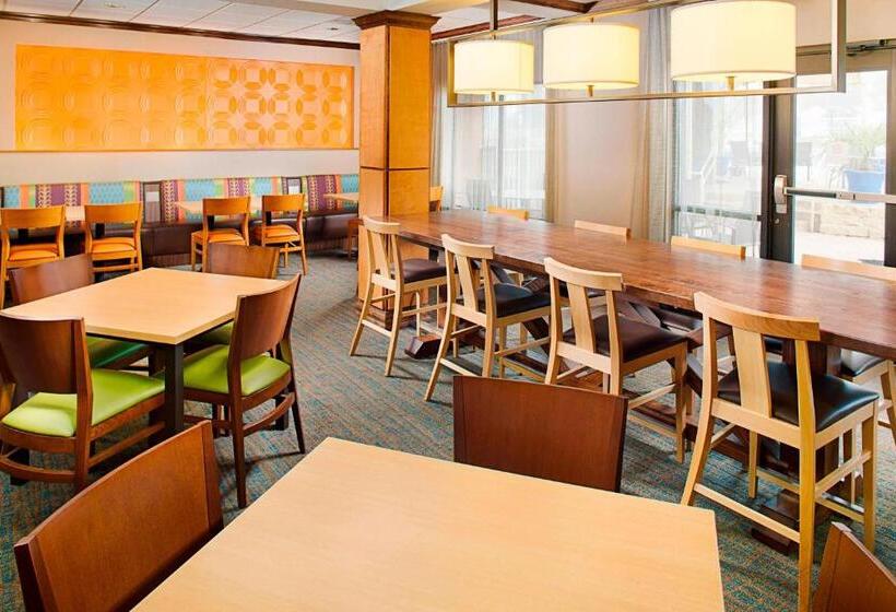 فندق Fairfield Inn & Suites By Marriott San Antonio Seaworld / Westover Hills