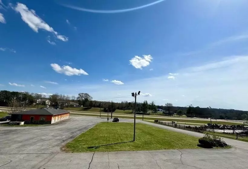 호텔 Rodeway Inn Church Hill Tri Cities Area