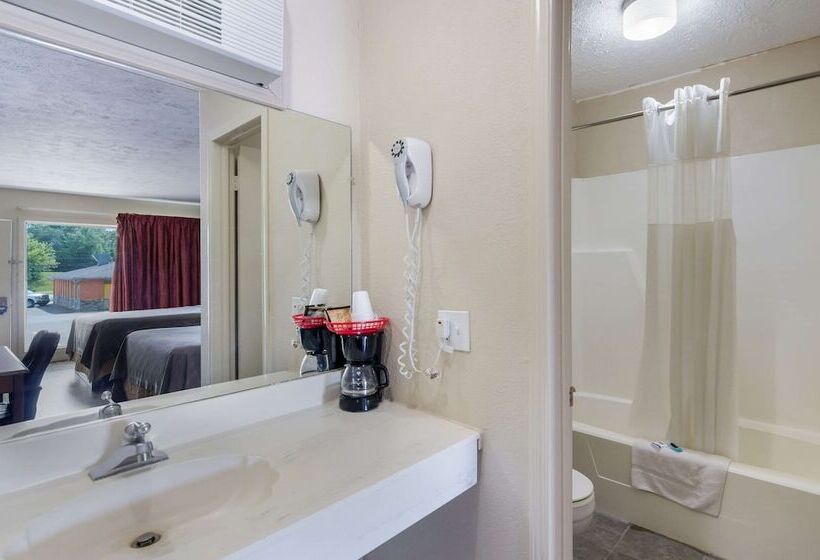 호텔 Rodeway Inn Church Hill  Tri Cities Area