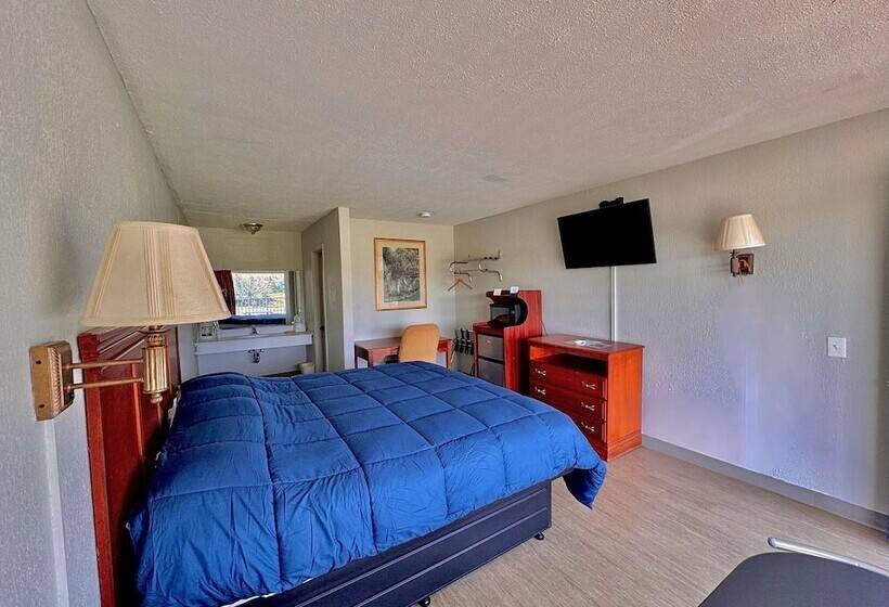 호텔 Rodeway Inn Church Hill  Tri Cities Area