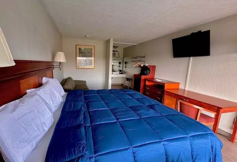 호텔 Rodeway Inn Church Hill Tri Cities Area