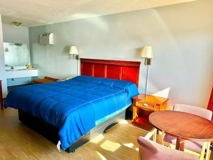 호텔 Rodeway Inn Church Hill Tri Cities Area