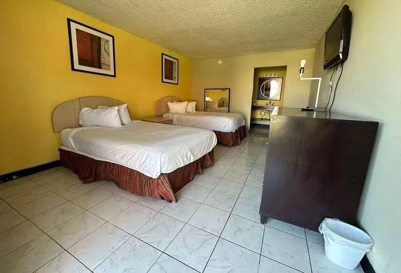 호텔 Travelodge By Wyndham Lumberton