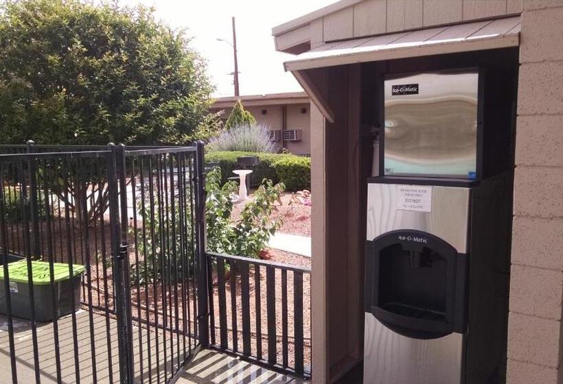 فندق على الطريق Lake Powell Canyon Inn