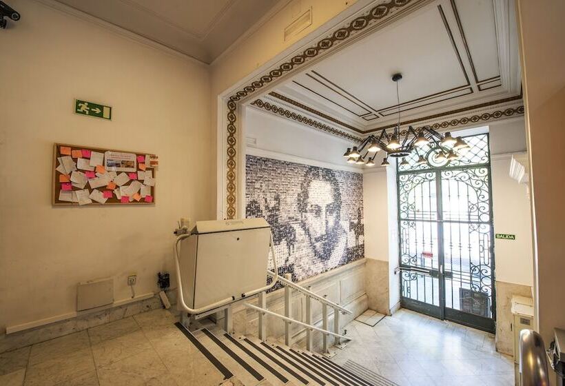 هاستل Safestay Madrid Central