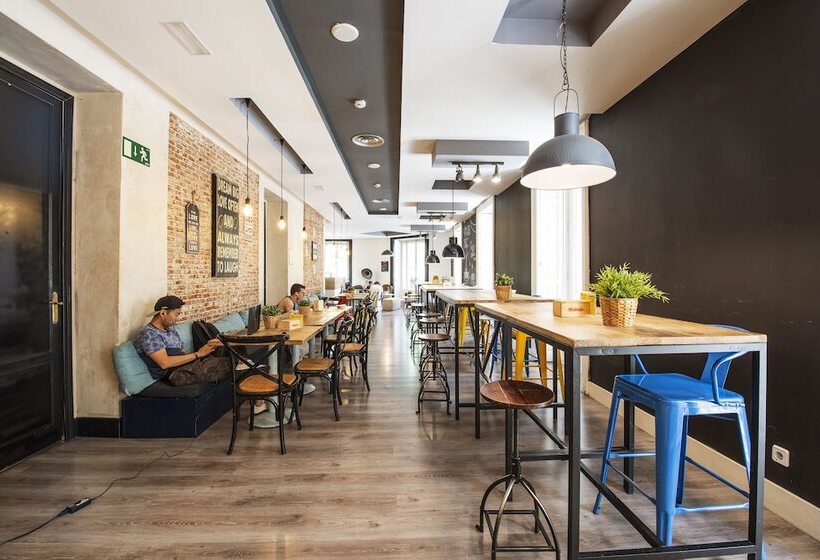 هاستل Safestay Madrid Central