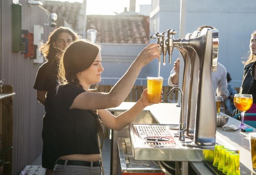 هاستل Safestay Madrid Central