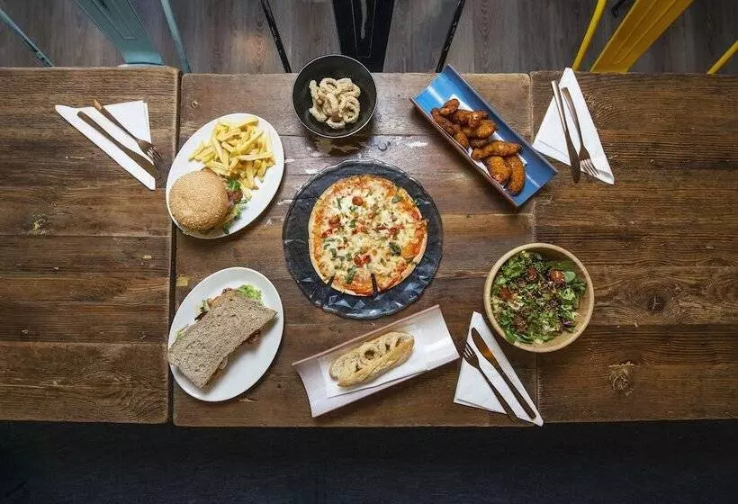 هاستل Safestay Madrid Central