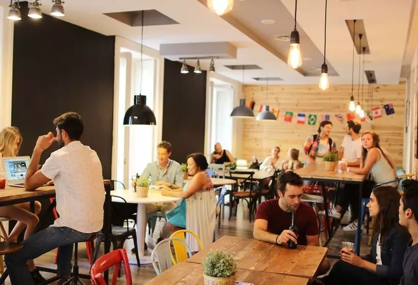 هاستل Safestay Madrid Central