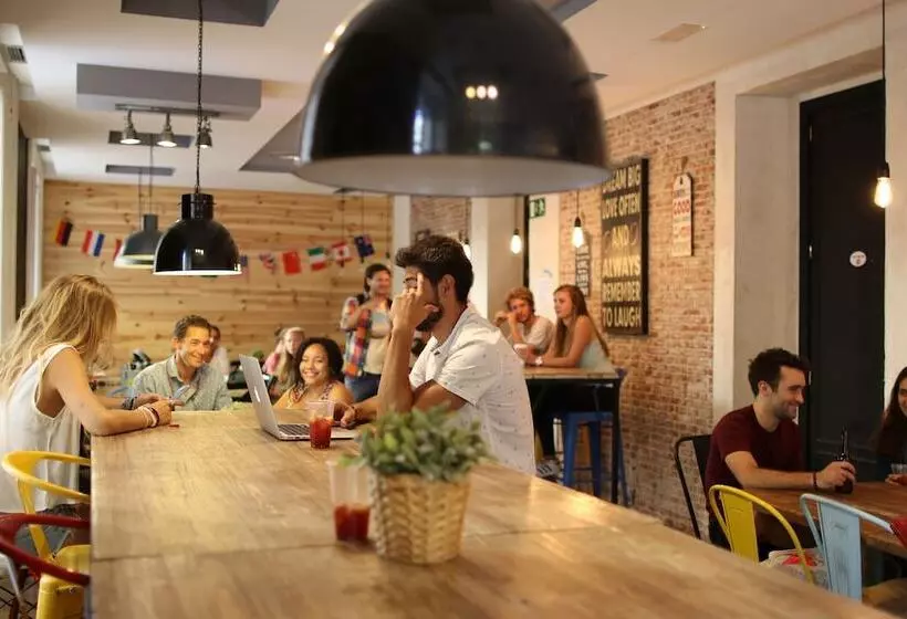 هاستل Safestay Madrid Central