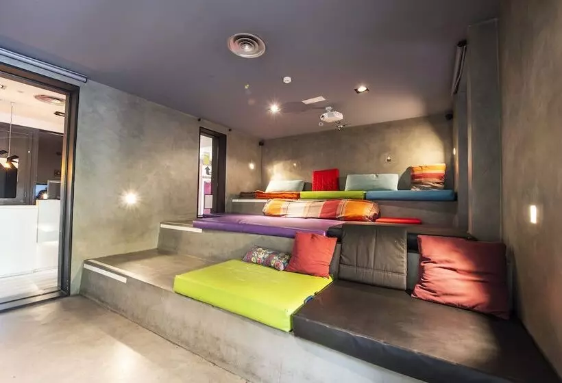 هاستل Safestay Madrid Central