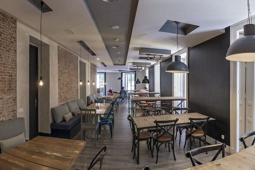 هاستل Safestay Madrid Central