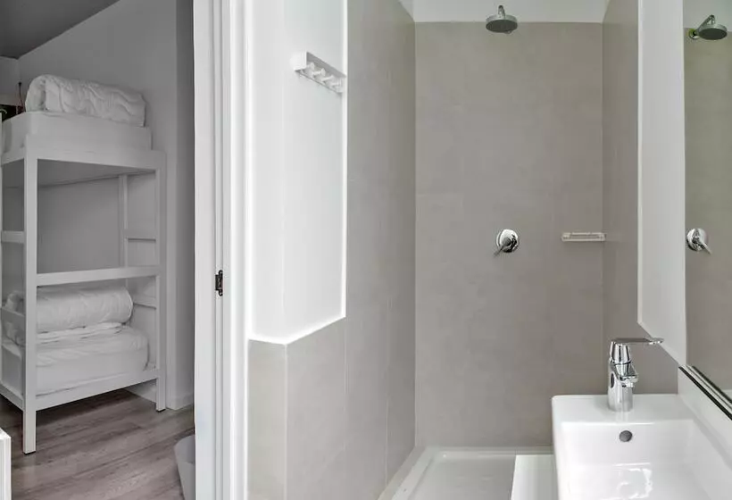 هاستل Safestay Madrid Central