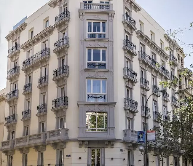 هاستل Safestay Madrid Central
