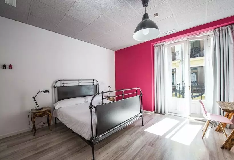 هاستل Safestay Madrid Central