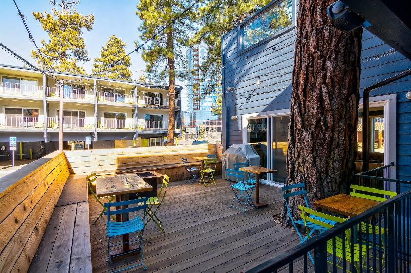 فندق Basecamp Tahoe South