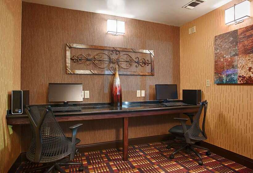 فندق Best Western Plus Midwest Inn & Suites