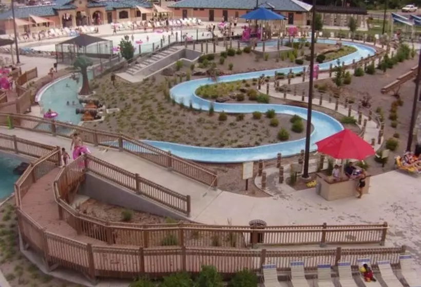 فندق Best Western Plus Midwest Inn & Suites